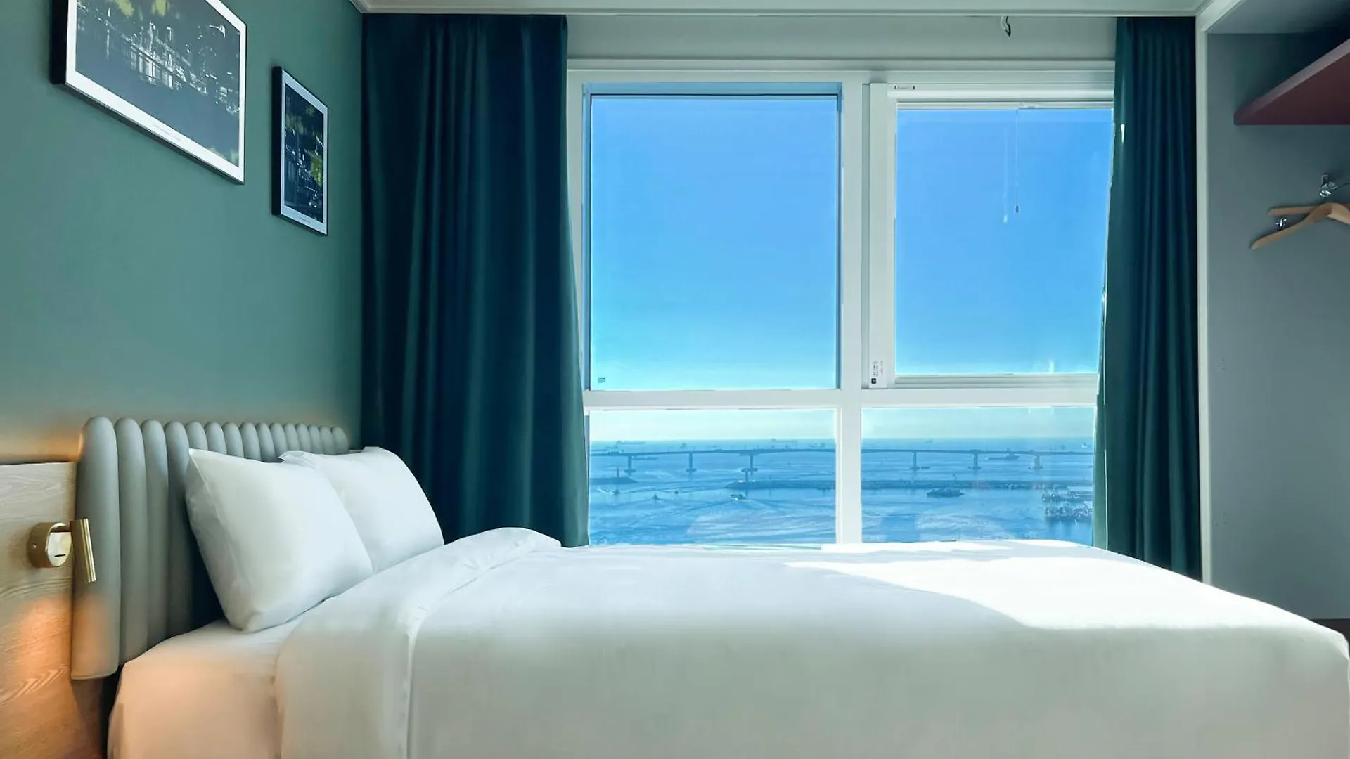 Busan Nampo Cotice The Ground Hotel