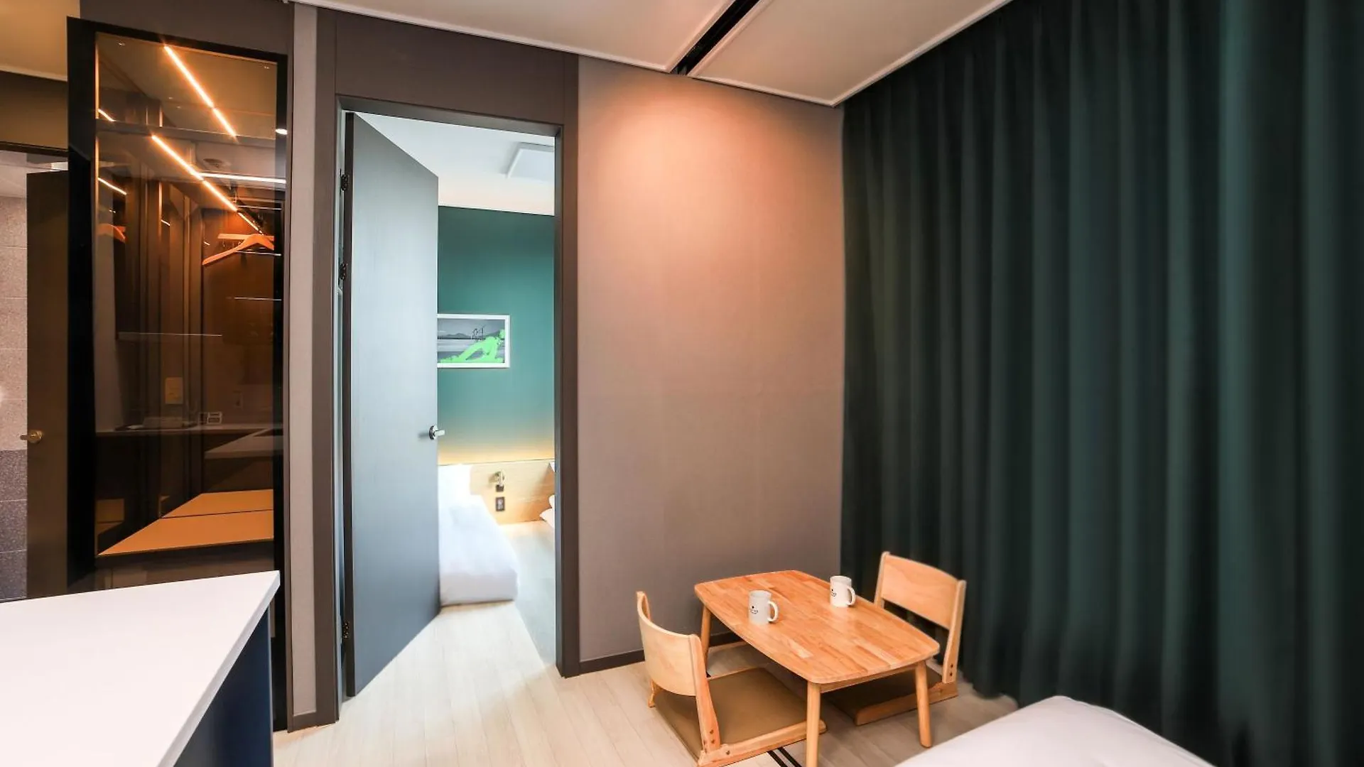 Busan Nampo Cotice The Ground Hotel