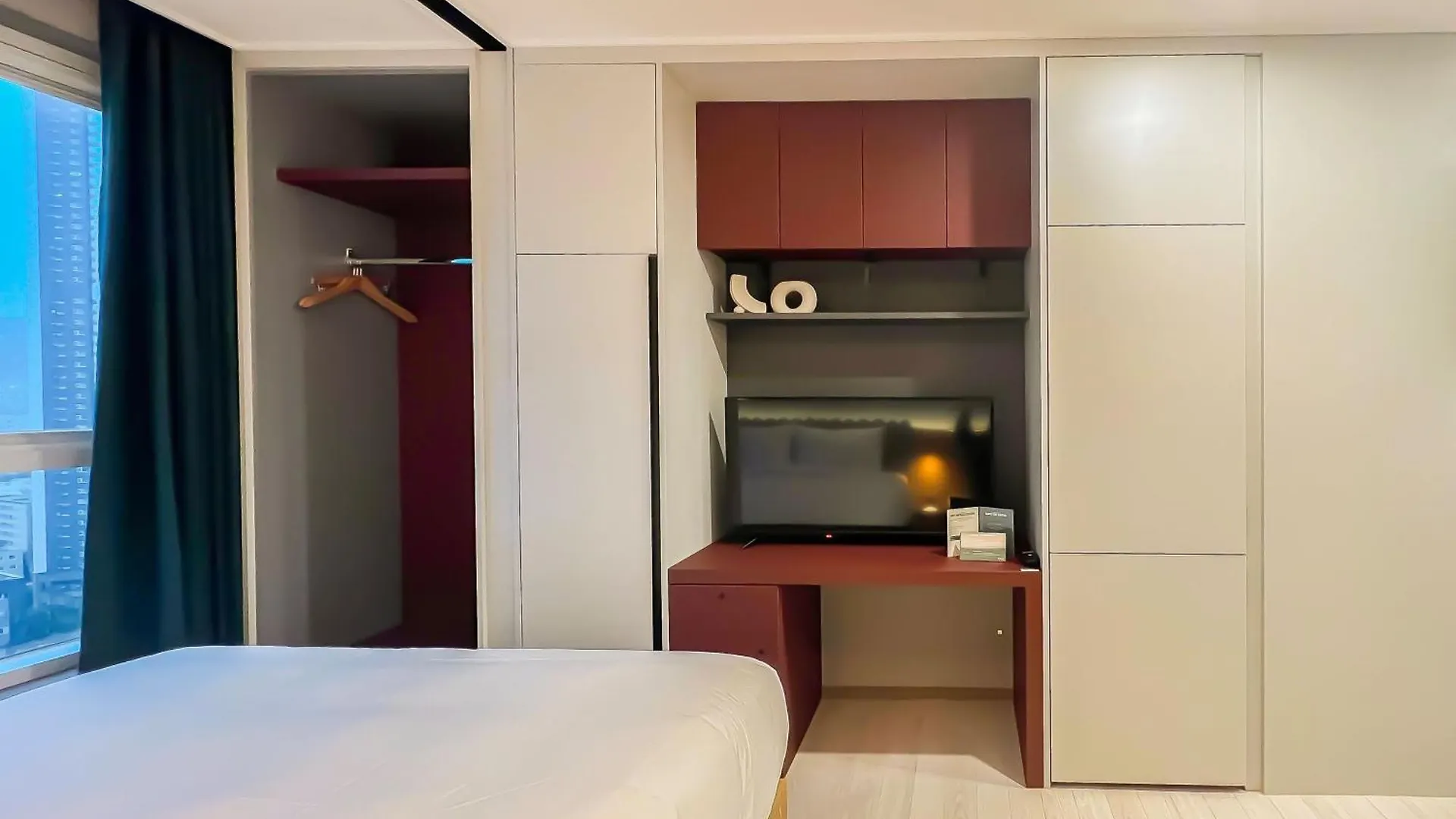 Busan Nampo Cotice The Ground Hotel